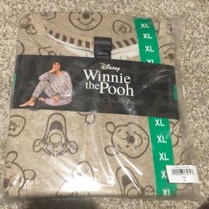 Disney Winnie the Pooh Pajamas Size XL COLOR TAN
